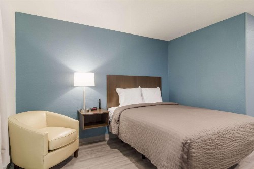 WoodSpring Suites Jacksonville Campfield Commons - image 29