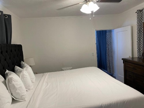 Americas Best Value Inn Royal Carriage - image 21