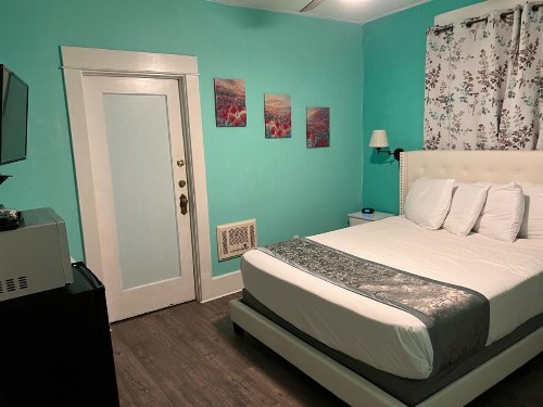Americas Best Value Inn Royal Carriage - image 25