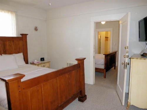 Americas Best Value Inn Royal Carriage - image 35
