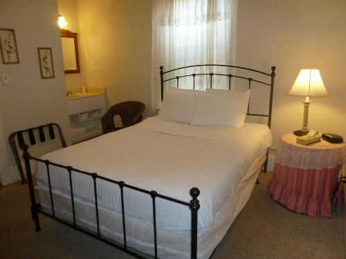 Americas Best Value Inn Royal Carriage - image 39