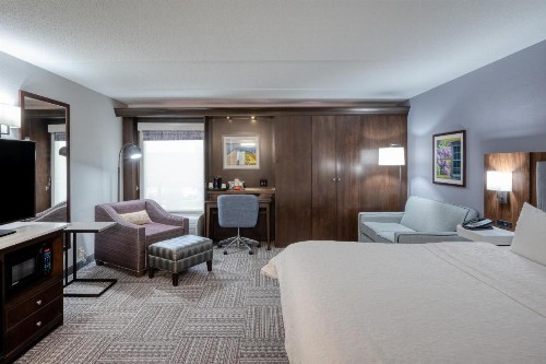 Hampton Inn Janesville - image 5