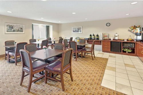 Microtel Inn & Suites by Wyndham Jasper - image 6