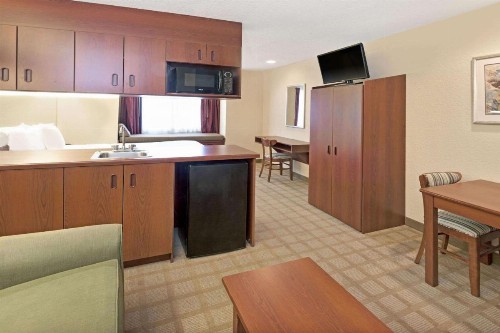 Microtel Inn & Suites by Wyndham Jasper - image 8