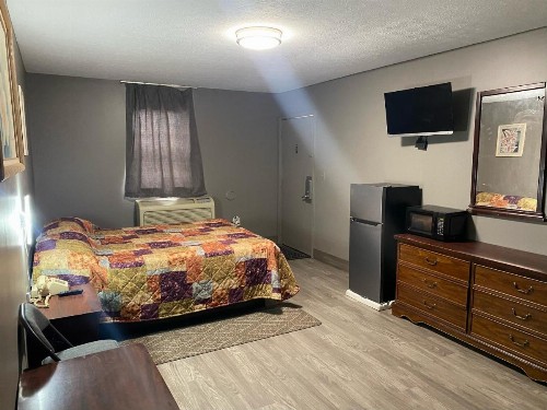 Hoosier Travel Lodge - image 3
