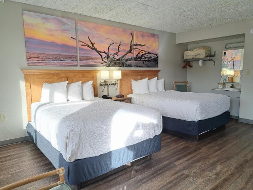 Days Inn & Suites by Wyndham Jekyll Island - image 11
