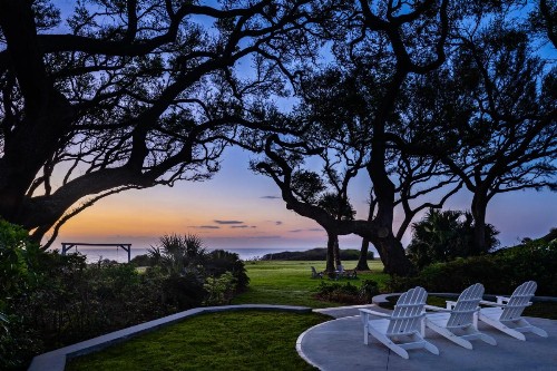 Beachview Club Hotel - image 1