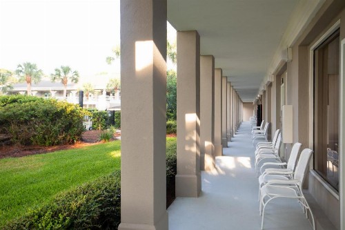 Beachview Club Hotel - image 25