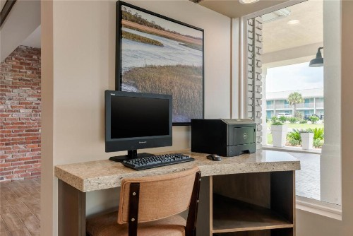 Seafarer Inn & Suites Ascend Hotel Collection - image 33