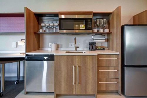 Home2 Suites By Hilton Jekyll Island - image 23