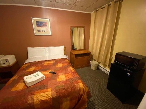 Haiban Inn Jersey City - image 8