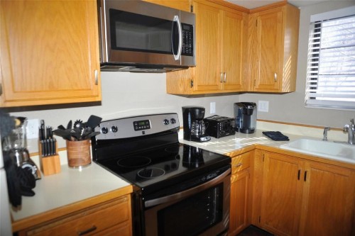 Interlaken #8 - 2BR/2BA - Lake View - image 4