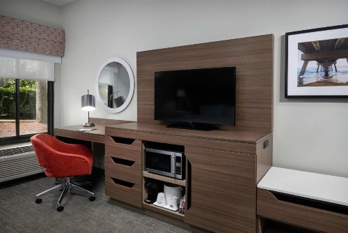 Hampton Inn Juno Beach - image 14