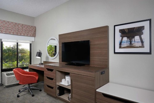 Hampton Inn Juno Beach - image 37