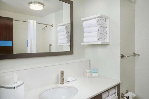Hampton Inn Juno Beach - image 4