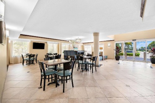 Best Western Intracoastal Inn - image 14