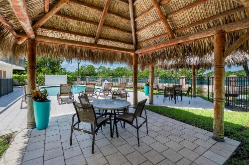 Best Western Intracoastal Inn - image 3
