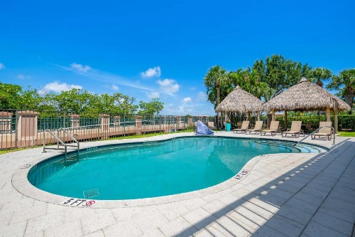 Best Western Intracoastal Inn - image 7