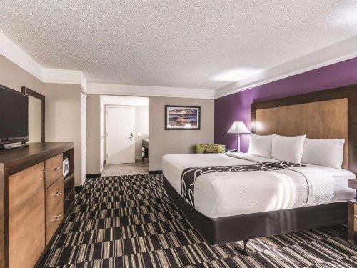 La Quinta Inn by Wyndham Jupiter - image 18