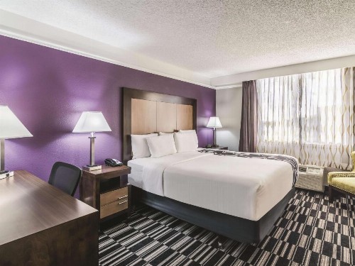 La Quinta Inn by Wyndham Jupiter - image 28