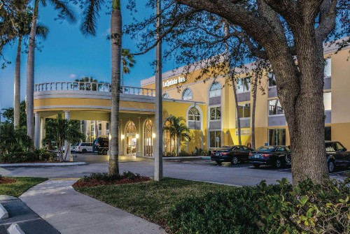 La Quinta Inn by Wyndham Jupiter - image 3