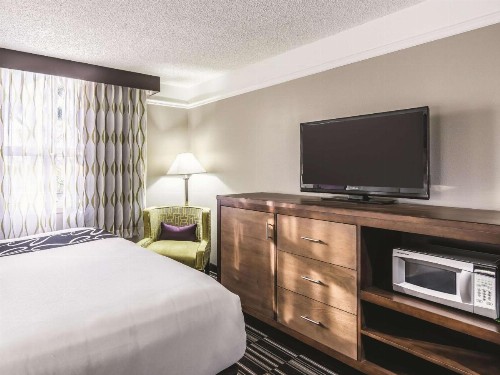La Quinta Inn by Wyndham Jupiter - image 31