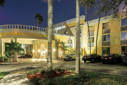 La Quinta Inn by Wyndham Jupiter - image 5
