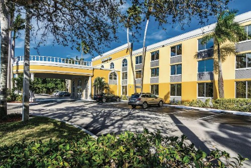 La Quinta Inn by Wyndham Jupiter - image 6