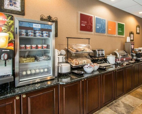 Comfort Inn & Suites Jupiter I-95 - image 10