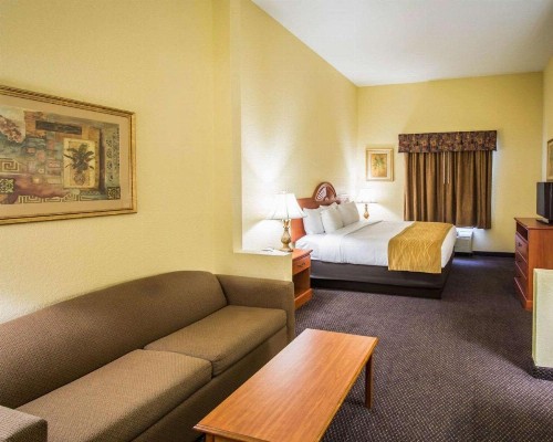Comfort Inn & Suites Jupiter I-95 - image 17