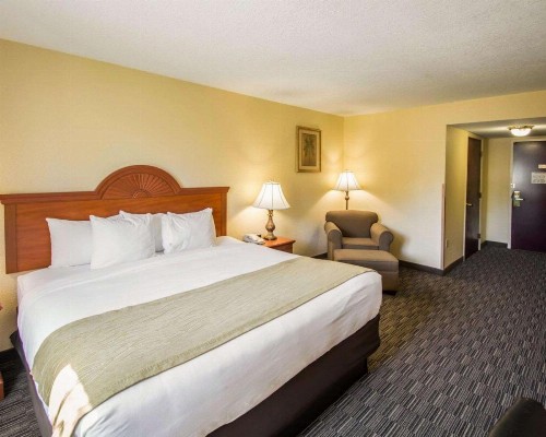 Comfort Inn & Suites Jupiter I-95 - image 8