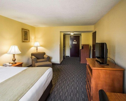 Comfort Inn & Suites Jupiter I-95 - image 9