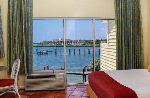 Jupiter Waterfront Inn - image 6