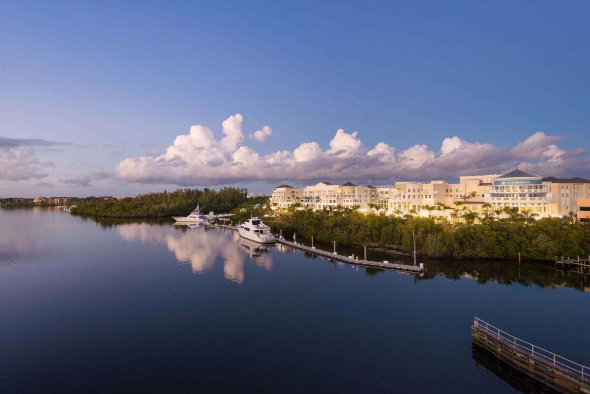 Wyndham Grand Jupiter at Harbourside Place - image 4