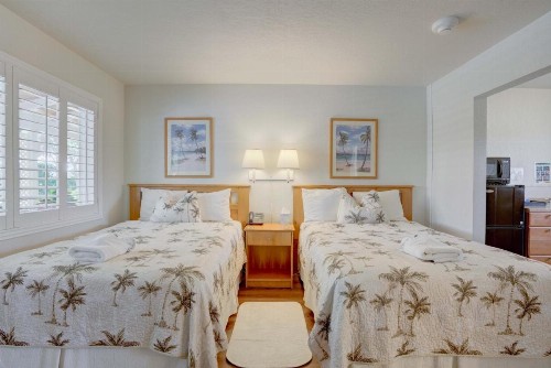 Tequesta Palms Inn - image 1