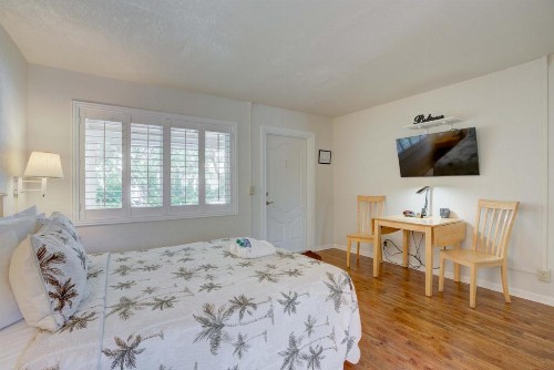 Tequesta Palms Inn - image 32
