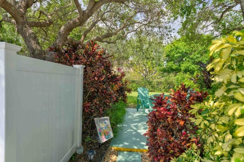 Tequesta Palms Inn - image 43