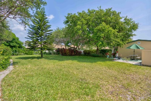 Tequesta Palms Inn - image 6