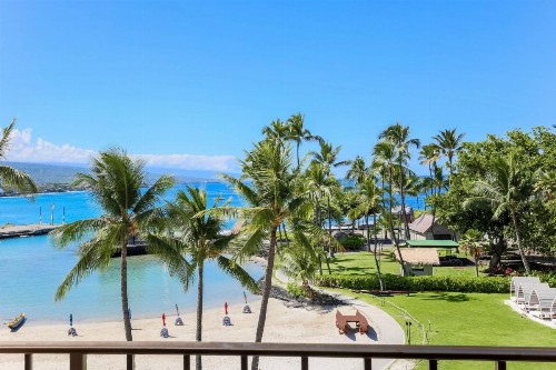 Courtyard by Marriott King Kamehameha's Kona Beach Hotel - image 16