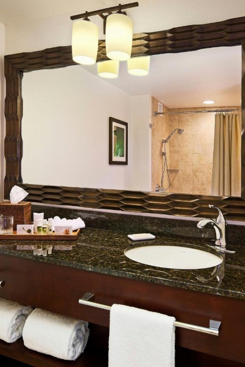 Courtyard by Marriott King Kamehameha's Kona Beach Hotel - image 40