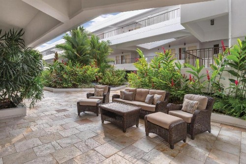 Wyndham Royal Sea Cliff Resort - image 8