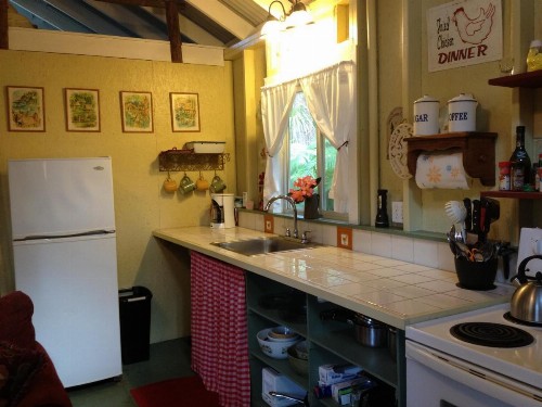 Carson's Kaloko Mountain Cabin - image 12