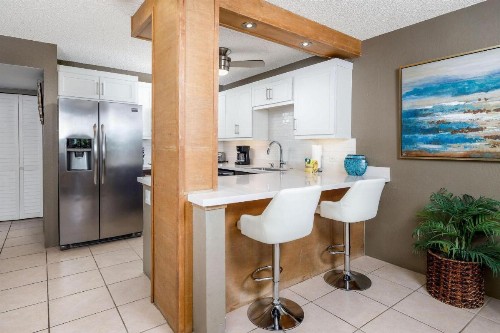 Kona Pacific B409 - image 12