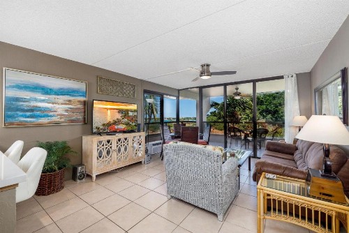 Kona Pacific B409 - image 7