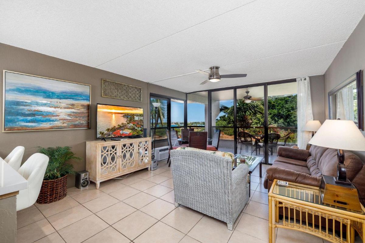Kona Pacific B409 - image 7