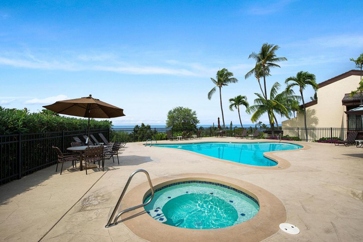 Country Club Villas#115 - image 2