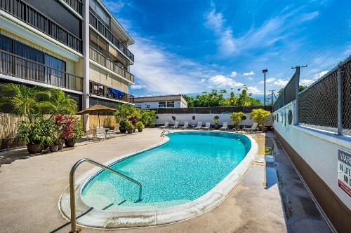 Kona Plaza#402 - image 20