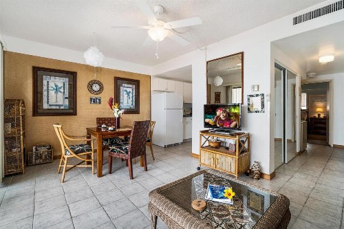 Kona Plaza#402 - image 21