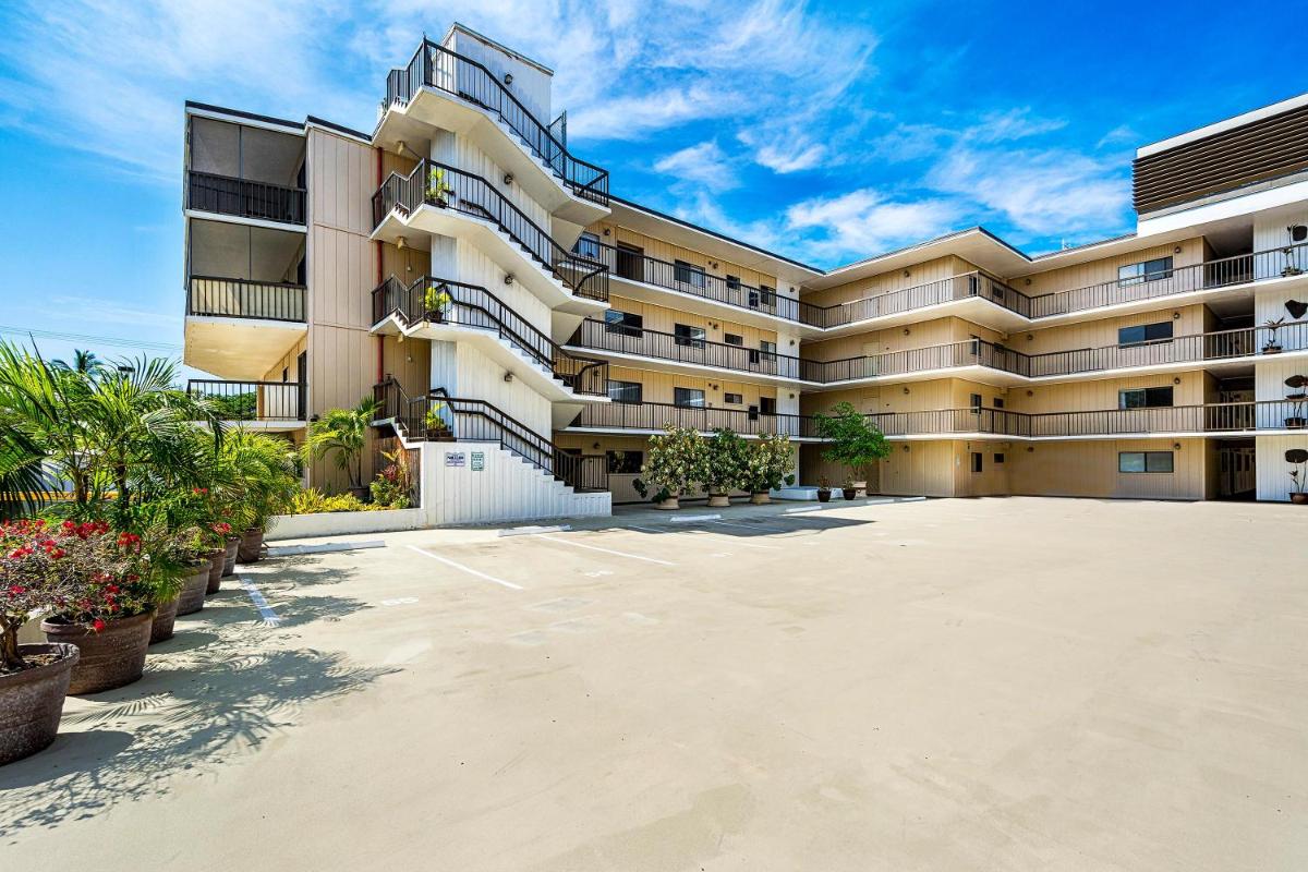 Kona Plaza#402 - image 3