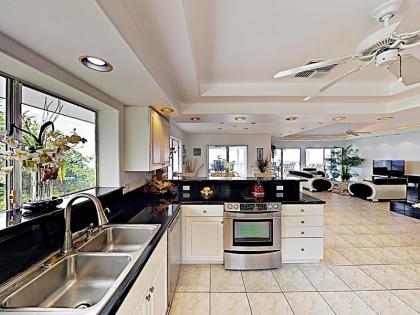 New Listing! “Kona Sunset Hale” W/ Ocean Views Home